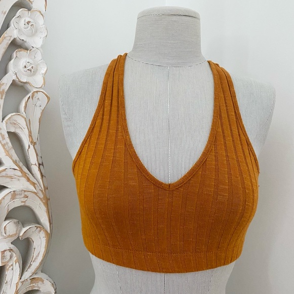 Sporty Bra / Crop Cami - Picture 2 of 6